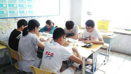 青岛朗朗教育咨询服务 赋能未来，专业导航